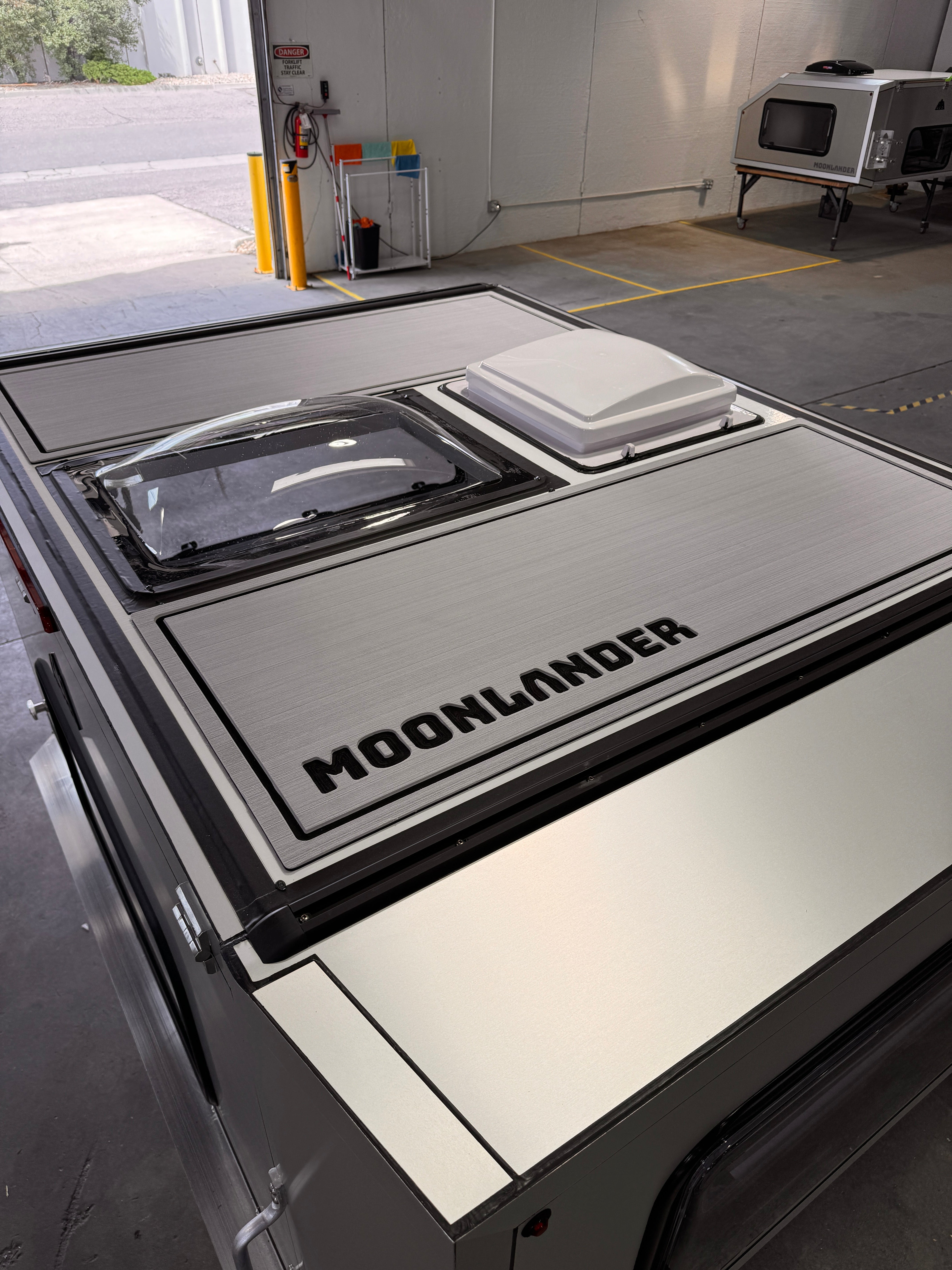 5.5' Base - ML Roof Foam Decking - Lunar Gray