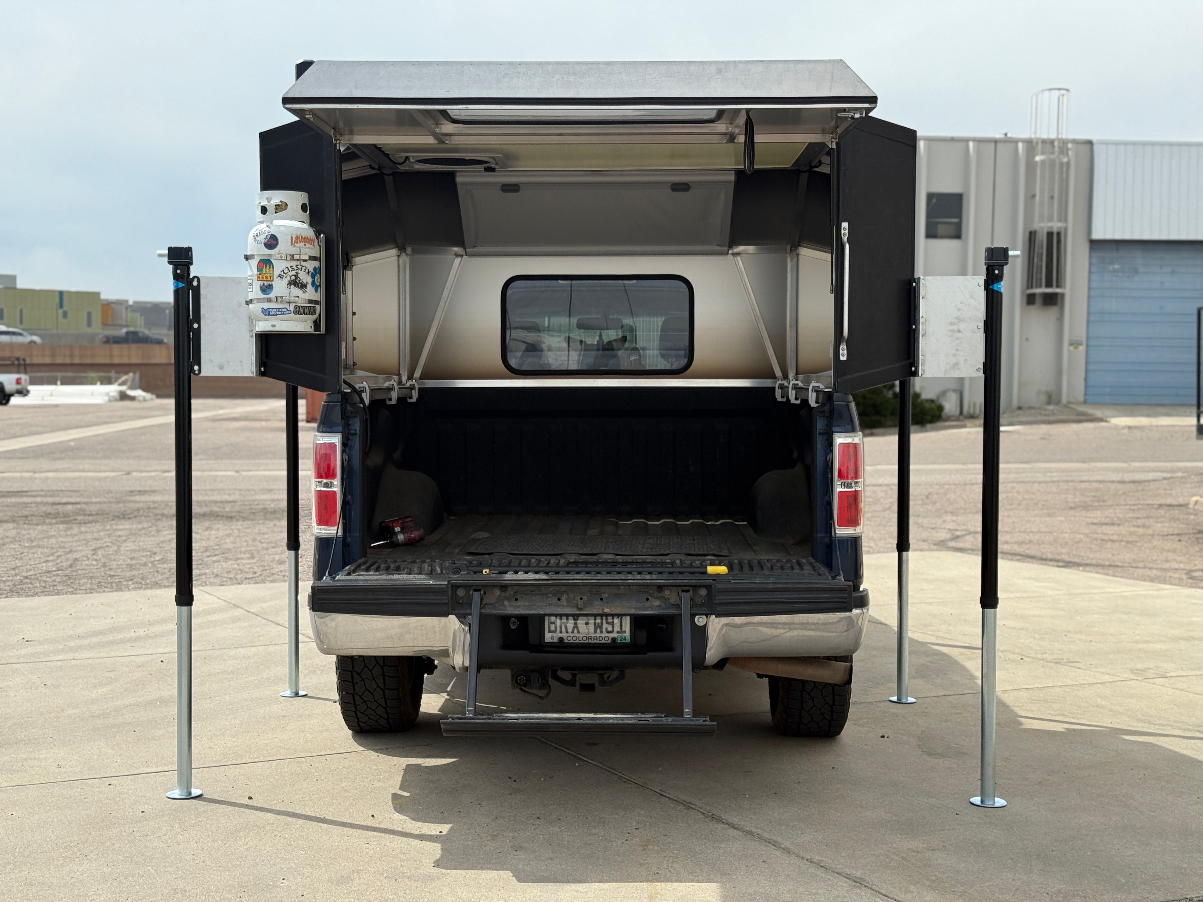 Quick Bolt-On Camper Jacks - Retrofit Kit