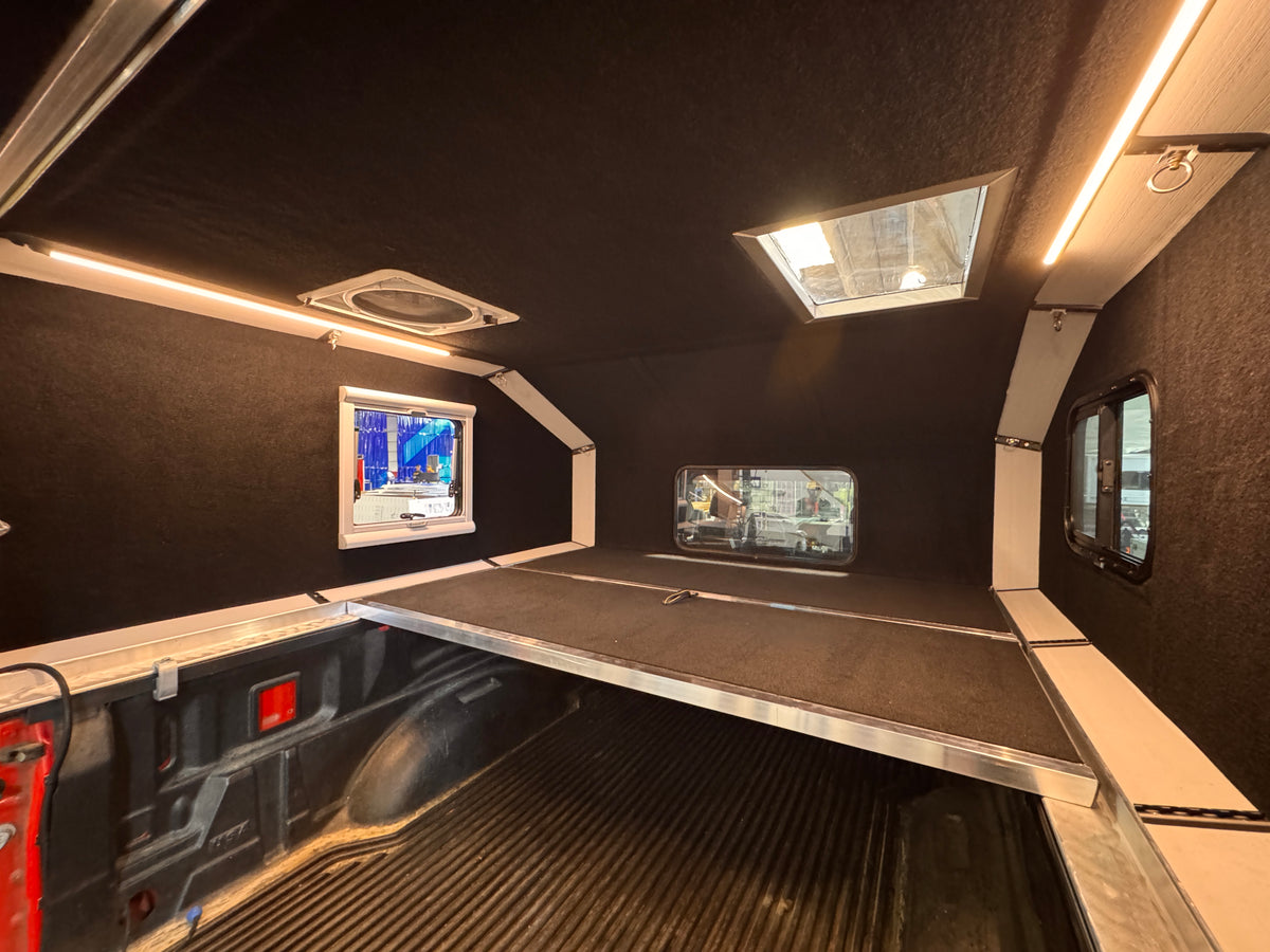 MOONLANDER X - Best Truck Bed Camper