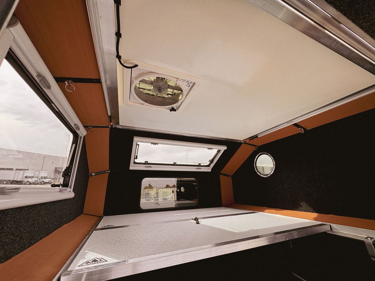 MOONLANDER X - Best Truck Bed Camper